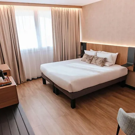 Hotel Novotel 4*