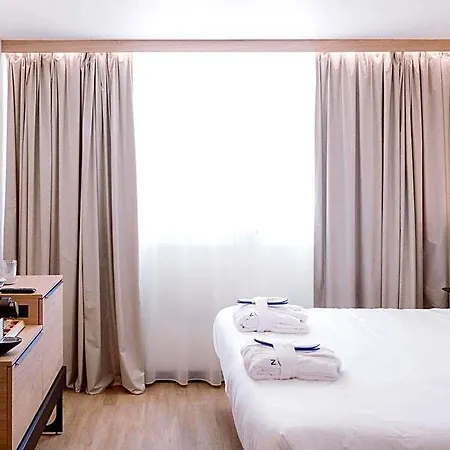 Novotel 4*